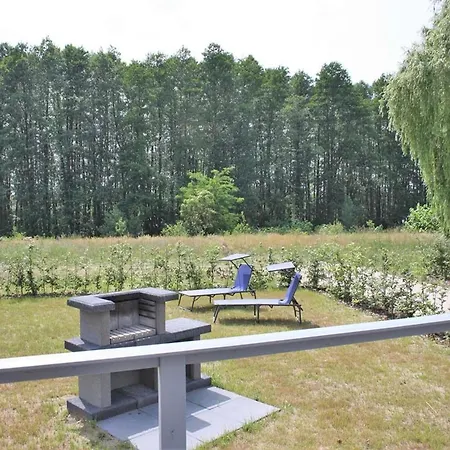 Skandinavisches In Mirow Semesterbostad *